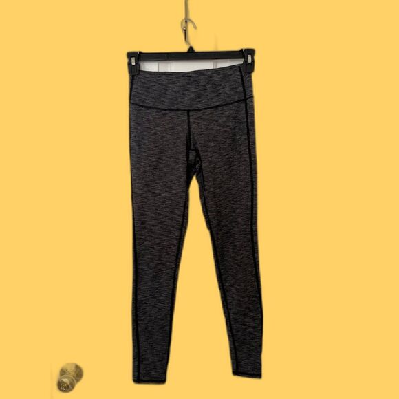 Athleta Size S Ankle Cropped Leggings Heather Gray Athleisure Made in Sri Lanka - Picture 1 of 5